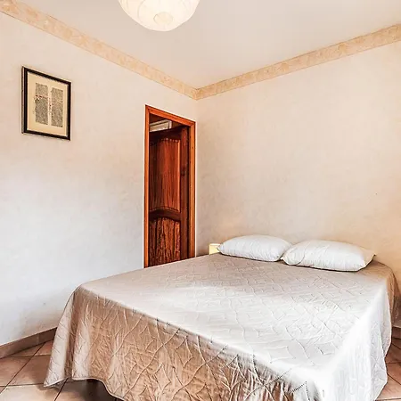 Semesterbostad La Pivoine By Interhome