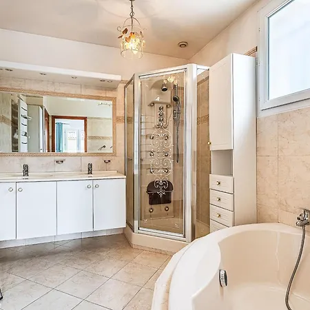 La Pivoine By Interhome Semesterbostad